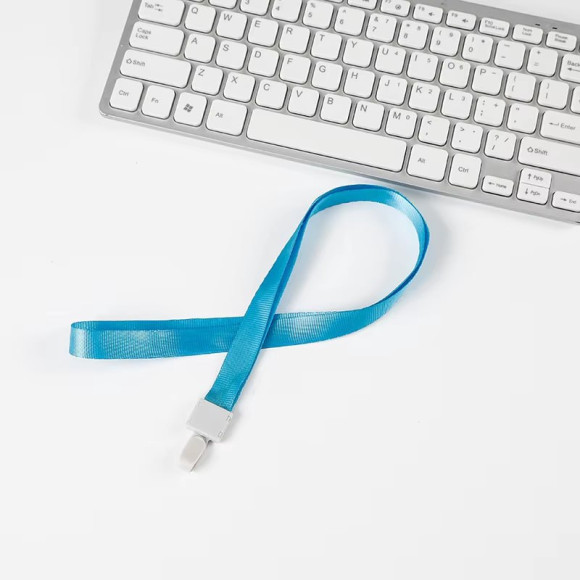 Шнурок для бейджа блакитний 15 мм з пластиковою кліпсою