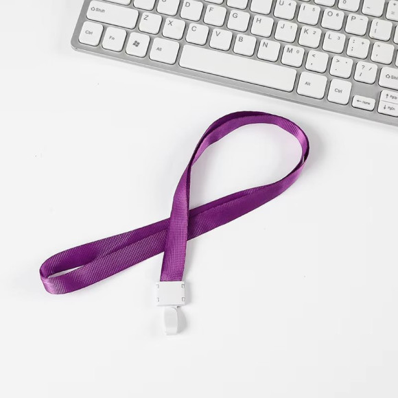 Шнурок для бейджа фіолетовий 15 мм з пластиковою кліпсою